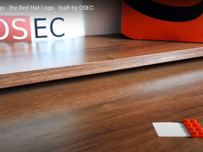 Red Hat lego zbudowane przez OSEC image